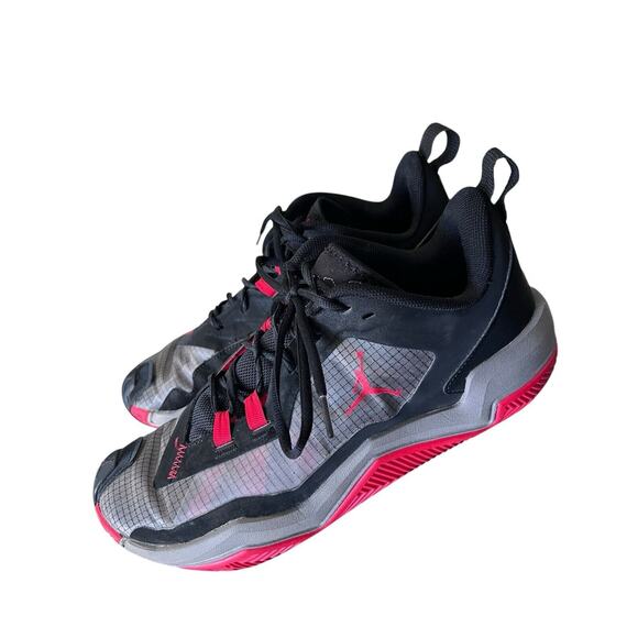 10.5 Nike Men's Jordan One Take 4 Black Red Low Basketball 10.5 Nike Men's Jordan One Take 4 Black Red Low Basketball